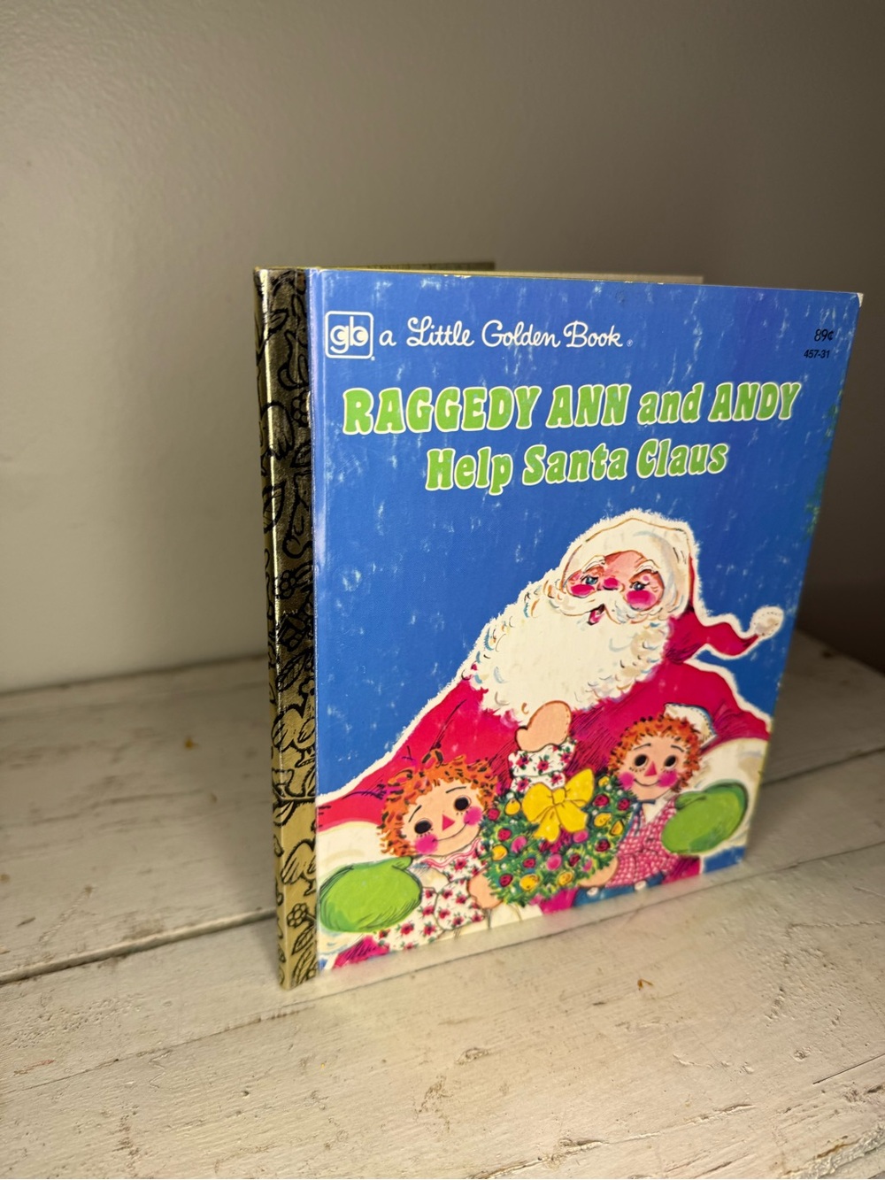 Raggedy Ann and Andy Help Santa Claus Little Golden Book - Blue/Red